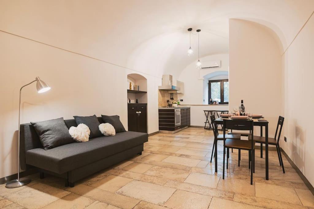 Trani -Suite ❉Marmor - Elegante Casa Storica ❉ מראה חיצוני תמונה
