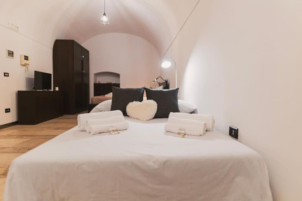 Trani -Suite ❉Marmor - Elegante Casa Storica ❉ מראה חיצוני תמונה